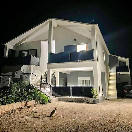 Apartmani Karla Paklenica Starigrad Paklenica Dış mekan fotoğraf