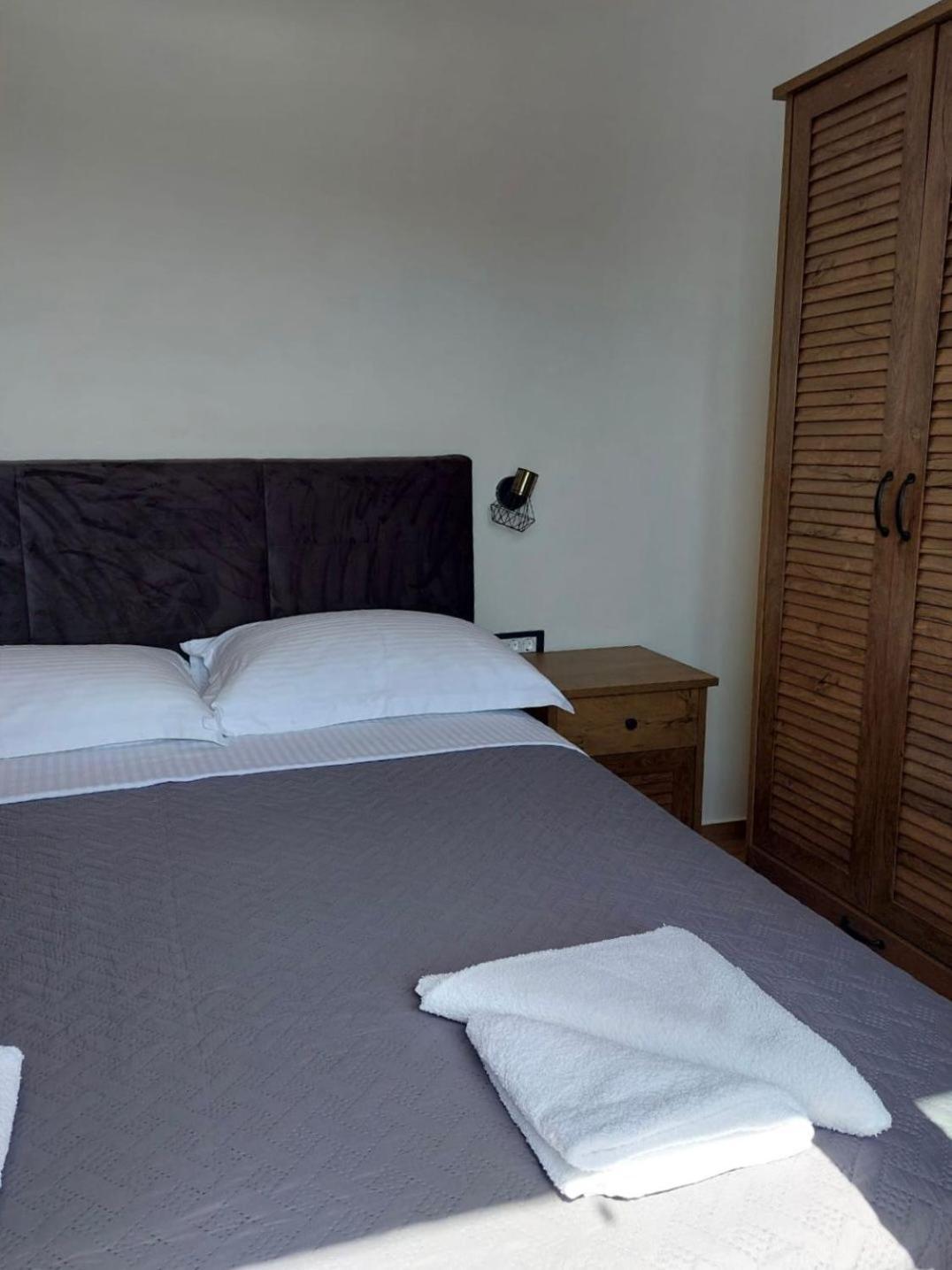 Apartmani Karla Paklenica Starigrad Paklenica Dış mekan fotoğraf