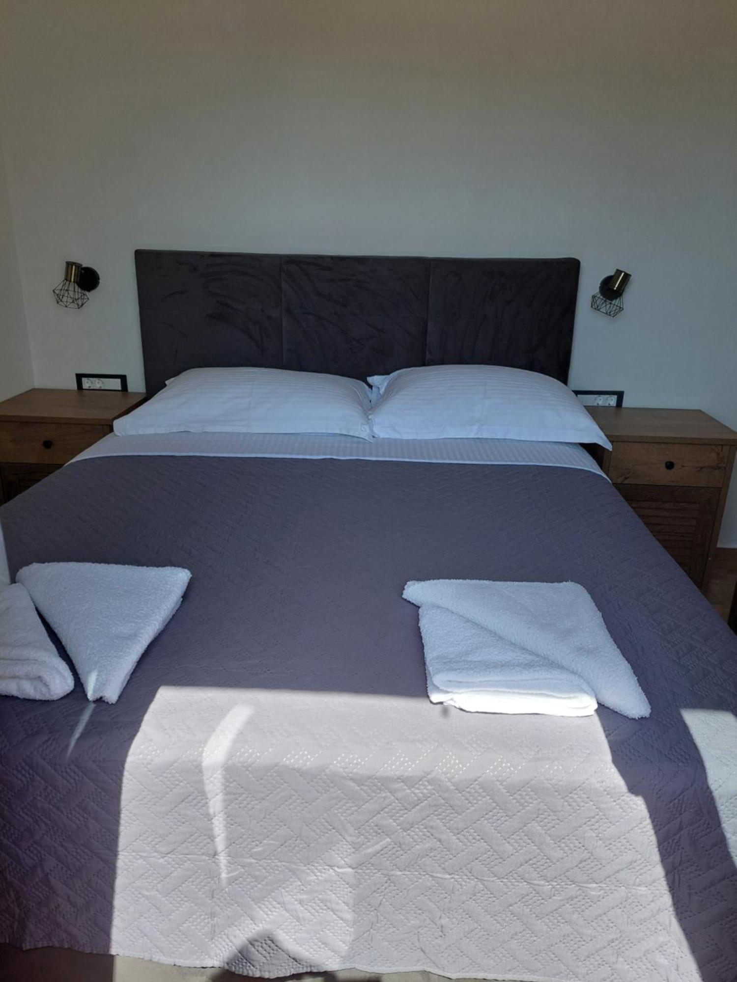 Apartmani Karla Paklenica Starigrad Paklenica Dış mekan fotoğraf
