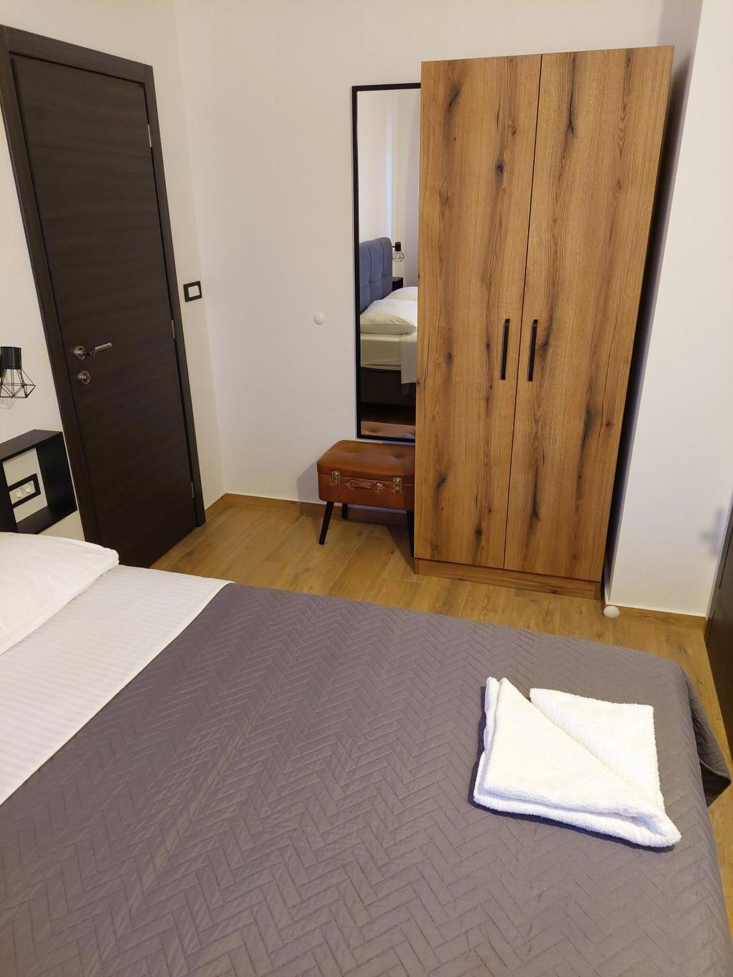 Apartmani Karla Paklenica Starigrad Paklenica Dış mekan fotoğraf