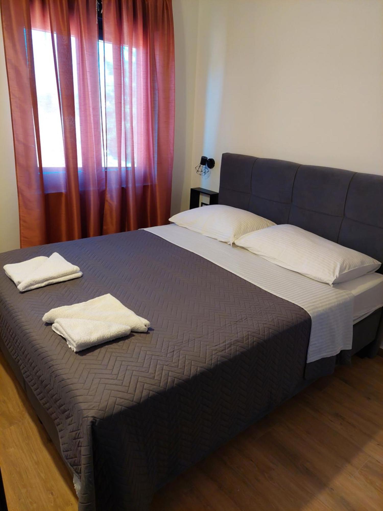 Apartmani Karla Paklenica Starigrad Paklenica Dış mekan fotoğraf